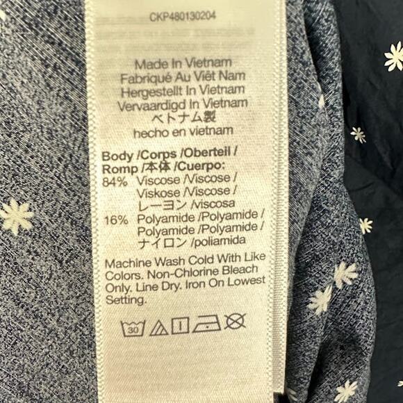 Madewell Top Womens 8 Navy Ditsy Floral V Neck Cap Sleeve Romantic Feminine - Picture 8 of 12